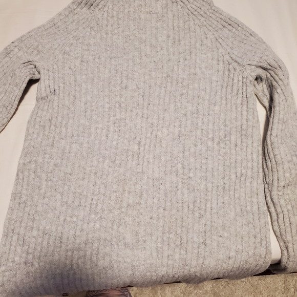 NWT A&F Turtleneck Sweater with Side Zipper - Picture 9 of 11